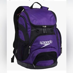 Speedo TEAMSTER backpack 35L. Built for swimmers, by swimmers.